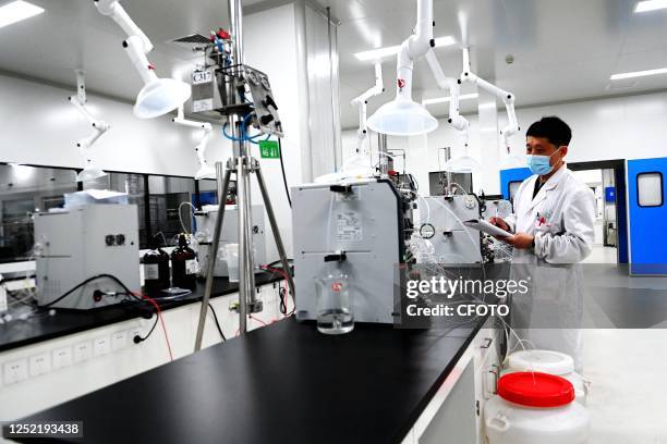 Traditional Lab Testing 1,354 State Research Laboratory Stock Photos, High-Res Pictures, and ...
