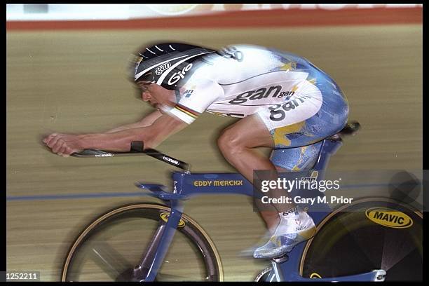 653 Cycling World Hour Record Stock Photos, High-Res Pictures, and