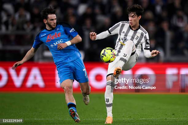 Matias Soule of Juventus FC competes for the ball with Khvicha Kvaratskhelia of SSC Napoli during the Serie A football match between Juventus FC and...