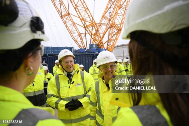 Britain's Energy Security and Net Zero Secretary Grant Shapps and French Minister for Energy Transition, Agnes Pannier-Runacher meet apprentices...