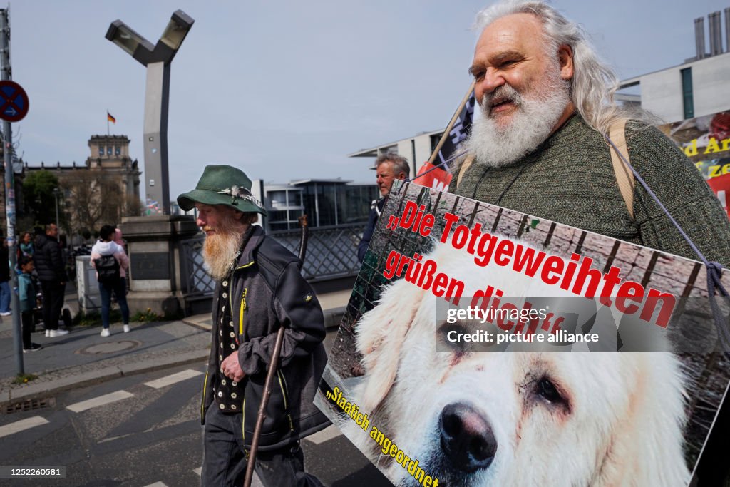 Save Wolves Protest Two shepherds protest the handling of wolves in the livestock... News ...