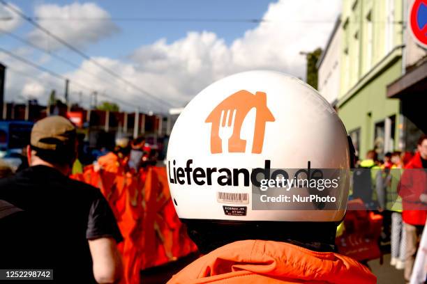 The food enjoyment inn trade union calls for Lieferando delivery workers go on strike and protest in front of Ehernfeld lieferservice center in...