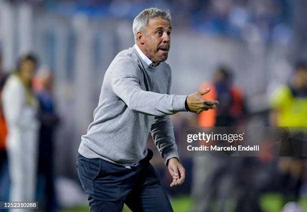 Lucas Pusineri coach of Atletico Tucuman gives instructions to his team players during a Liga Profesional 2023 match between Atletico Tucuman and...