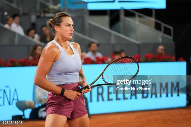 Aryna Sabalenka de Bielorrusia contra Camila Osorio de Columbia durante su partido de individuales del torneo de tenis WTA Tour Madrid Open 2023 en...