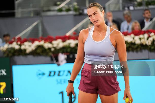 Aryna Sabalenka de Bielorrusia contra Camila Osorio de Columbia durante su partido de individuales del torneo de tenis WTA Tour Madrid Open 2023 en...