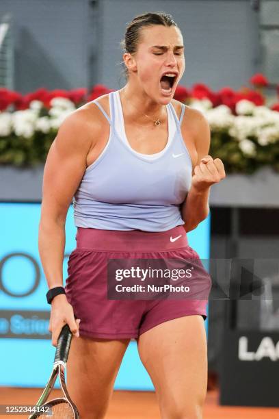 Aryna Sabalenka de Bielorrusia contra Camila Osorio de Columbia durante su partido de individuales del torneo de tenis WTA Tour Madrid Open 2023 en...