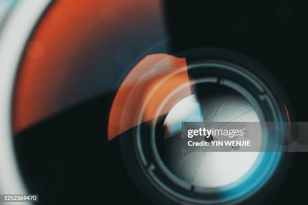 photographic aperture - lente strumento ottico foto e immagini stock