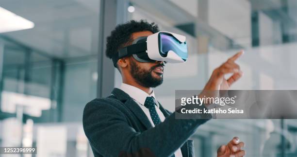 o sucesso está bem ao seu alcance - simulador de realidade virtual - fotografias e filmes do acervo