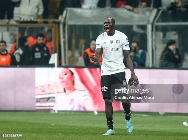 Vincent Aboubakar of Besiktas celebrates victory during the Super Lig match between Besiktas and Galatasaray at Vodafone Park on April 30, 2023 in...