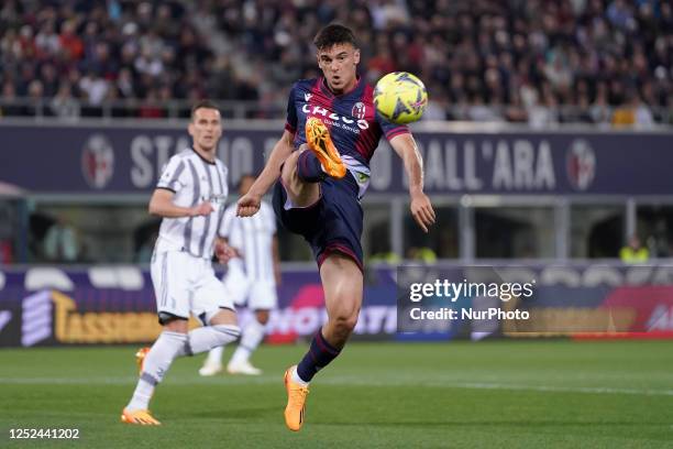 Nikola Moro of Bologna FC controls the ball during the Serie A match between Bologna FC and Juventus FC at Stadio Renato Dall'Ara, Bologna, Italy on...