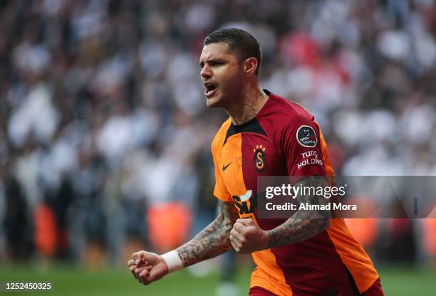 Mauro Icardi of Galatasaray celebrates after scoring his team's first goal during the Super Lig match between Besiktas and Galatasaray at Vodafone...