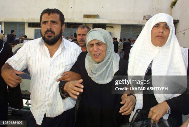 Suad 13 Suad Ahmed Stock Photos, High-Res Pictures, and Images - Getty Images