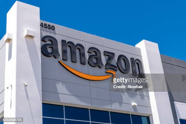 amazon fulfillment center building in las vegas - big tech stock pictures, royalty-free photos & images