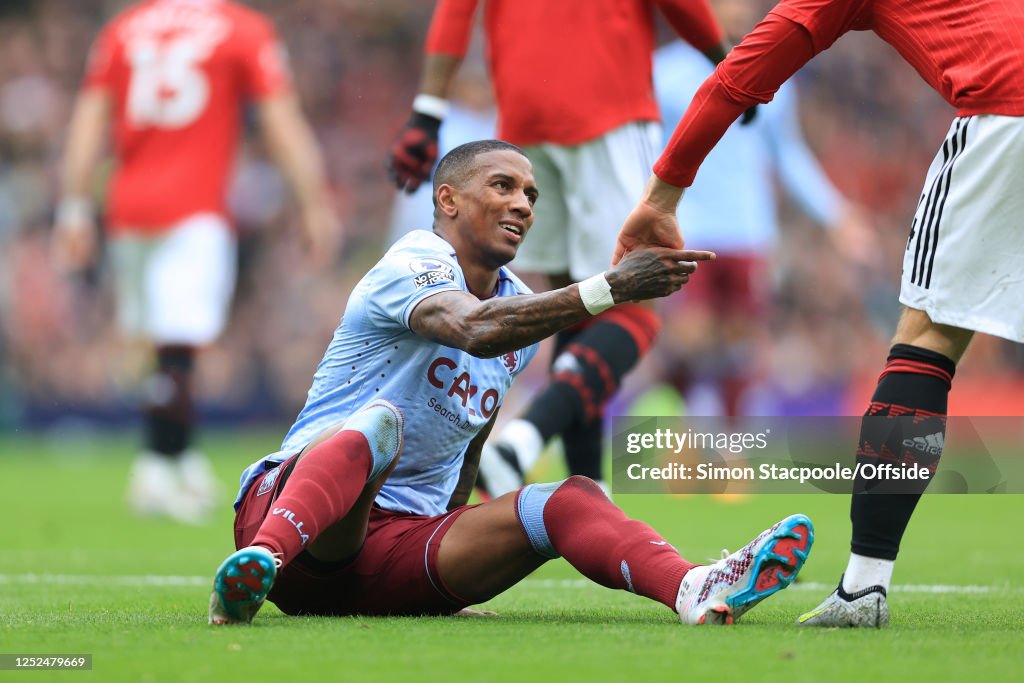Manchester United v Aston Villa - Premier League