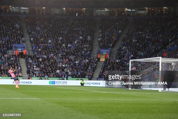 Dominic Calvert-Lewin of Everton scores a goal to make it 0-1 during the Premier League match between Leicester City and Everton FC at The King Power...