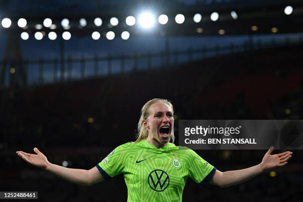Wolfsburg's German forward Pauline Bremer celebrates after winning the UEFA Women's Champions League semi-final second-leg match between Arsenal and...