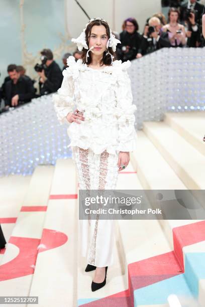 Alexa Chung at the 2023 Met Gala: Karl Lagerfeld: A Line of Beauty held at the Metropolitan Museum of Art on May 1, 2023 in New York, New York.