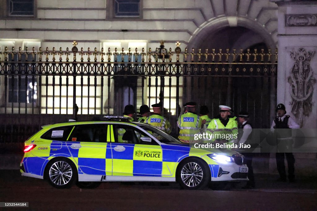 Controlled Explosion And Man Arrested At Buckingham Palace Ahead Of Saturday's Coronation