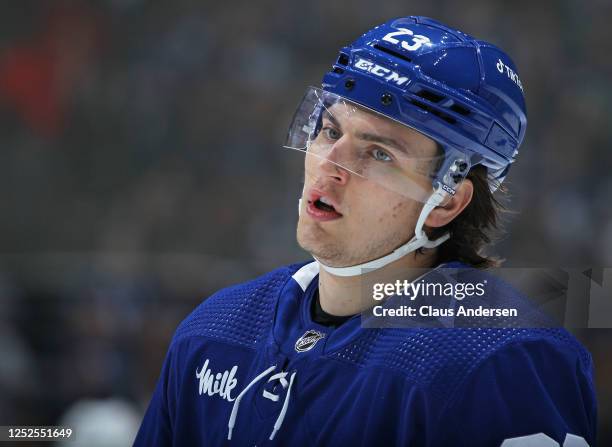 Matthew Knies of the Toronto Maple Leafs takes a breather during timeout against the Florida Panthers during Game One of the Second Round of the 2023...