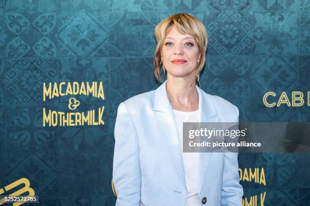 Actress Heike Makatsch stands on the red carpet in front of the Kino International before the premiere of the film "German Genius". Photo: Hannes P....