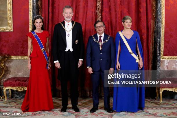 Colombia's President Gustavo Petro and Colombian First Lady Veronica Alcocer pose with King Felipe VI of Spain and Queen Letizia prior to a gala...
