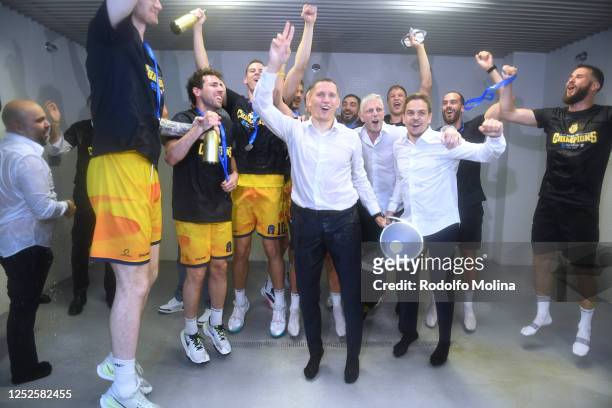 Jaka Lakovic, Head Coach of Gran Canaria celebrates with players 7DAYS EuroCup Basketball Finals Championship game between CB Gran Canaria v Turk...