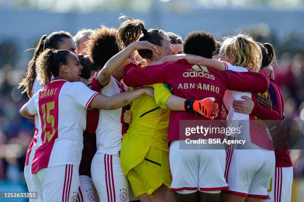 Players of Ajax celebrates her sides win, Goalkeeper Lize Kop of Ajax, Lisa Doorn of Ajax, Romee Leuchter of Ajax, Sherida Spitse of Ajax, Nadine...