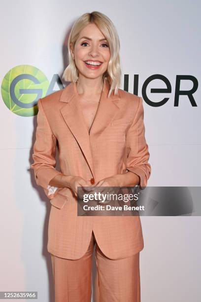 Holly Willoughby attends the Garnier Spring Summit revealing the brand's new Ambassador line-up on May 4, 2023 in London, England.