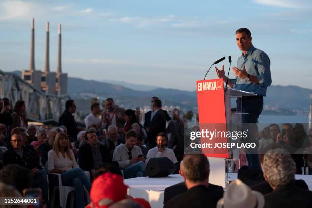 Spanish Prime Minister Pedro Sanchez delivers a speech during a campaign meeting of Catalan Socialist party candidate for the upcoming Catalan...