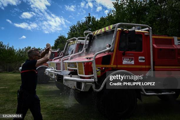 French Firefighting Tools Fire Fighting System Photos and Premium High Res Pictures - Getty Images