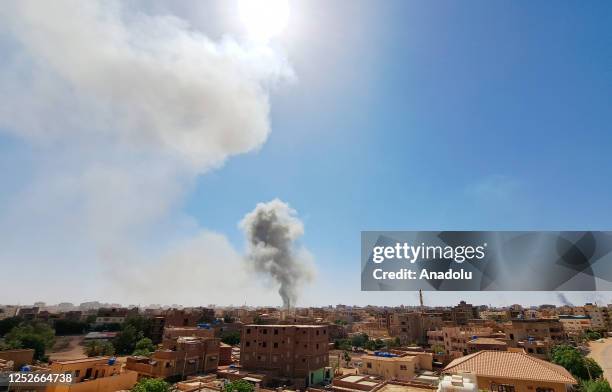 Smoke rises as clashes continue between the Sudanese Armed Forces and the paramilitary Rapid Support Forces , in Khartoum, Sudan on May 5, 2023.