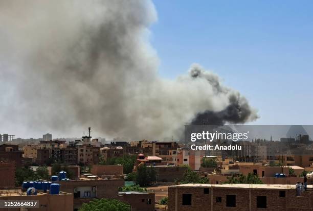 Smoke rises as clashes continue between the Sudanese Armed Forces and the paramilitary Rapid Support Forces , in Khartoum, Sudan on May 5, 2023.