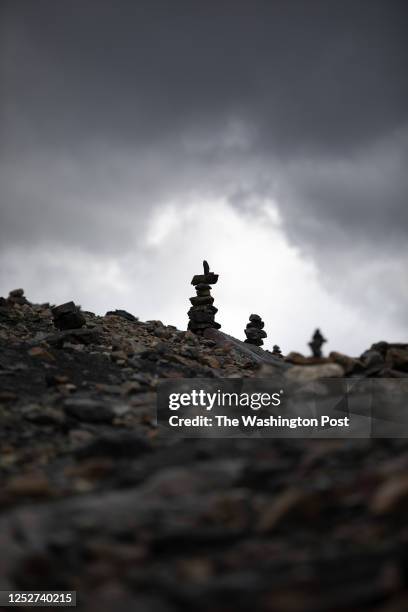 Mound Shape Photos and Premium High Res Pictures - Getty Images