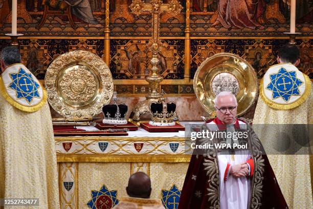 Queen Mary's Crown and St Edward's Crown sit on the altar during the Coronation of King Charles III and Queen Camilla on May 6, 2023 in London,...