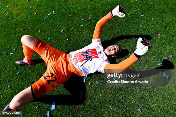 Josep Martinez of Genoa celebrates after earning promotion in the Serie B match between Genoa CFC and Ascoli at Stadio Luigi Ferraris on May 6, 2023...