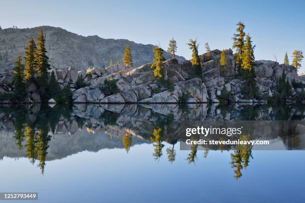 yosemite back country - pacific crest trail photos et images de collection