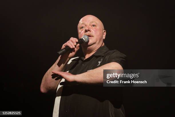Singer Ronan Vnv Nation Photos and Premium High Res Pictures - Getty Images