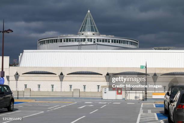 bluewater shopping centre in kent, england - bluewater shopping centre stock pictures, royalty-free photos & images