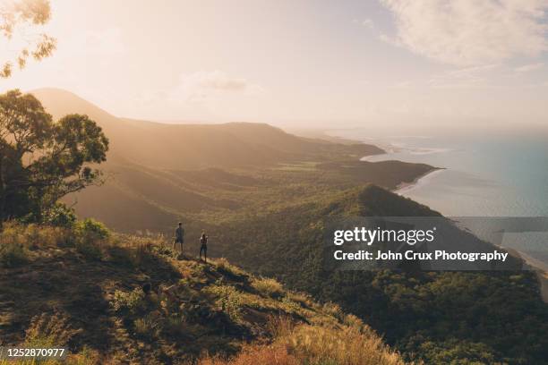 port douglas scenery - hiking australia foto e immagini stock