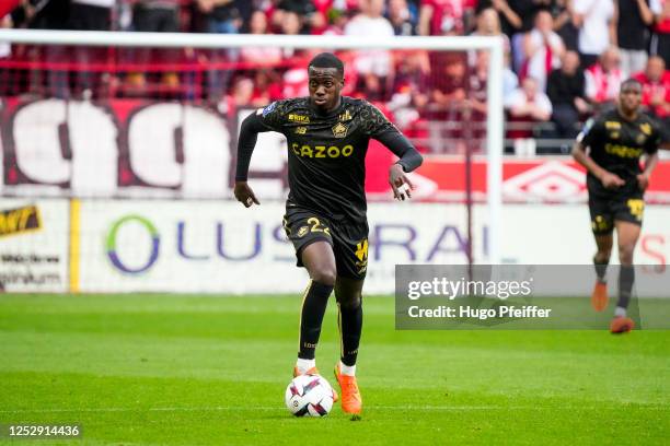 Timothy WEAH of Lille Olympique Sporting Club during the Ligue 1 Uber Eats match between Reims and Lille at Stade Auguste Delaune on May 6, 2023 in...