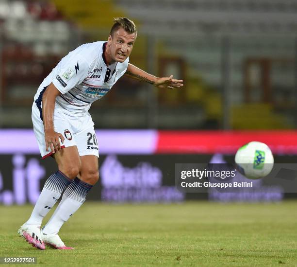 Maximiliano Lopez of FC Crotone passes the ball during the serie B match between AC Perugia and FC Crotone on June 26, 2020 in Perugia, Italy.