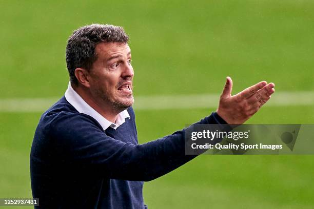 Oscar Garcia Junyent the manager of Celta de Vigo gives his team instructions during the Liga match between RC Celta de Vigo and FC Barcelona at...