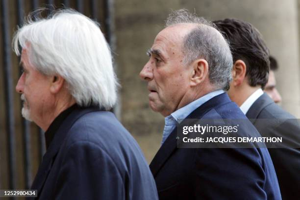 French actor Claude Brasseur arrives at Saint-Eustache's church to attend the funeral mass of French actor Jean-Pierre Cassel, 26 April 2007 in...