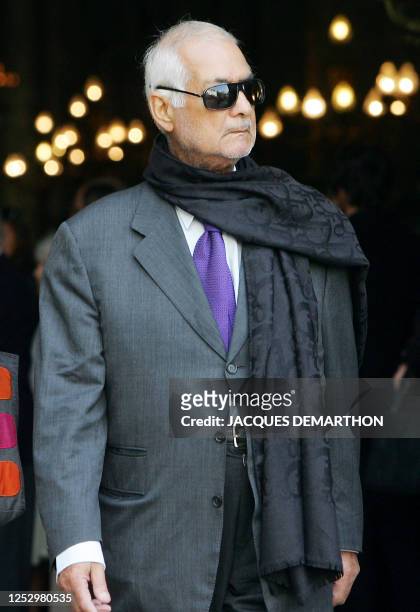 French actor Jean-Claude Brialy leaves Saint-Eustache's church after the funeral mass of French actor Jean-Pierre Cassel, 26 April 2007 in Paris....
