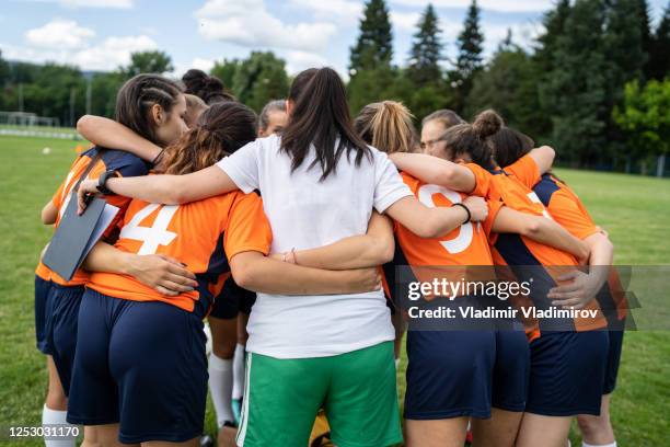 9,581 Coach Huddle Stock Photos, High-Res Pictures, and Images - Getty ...