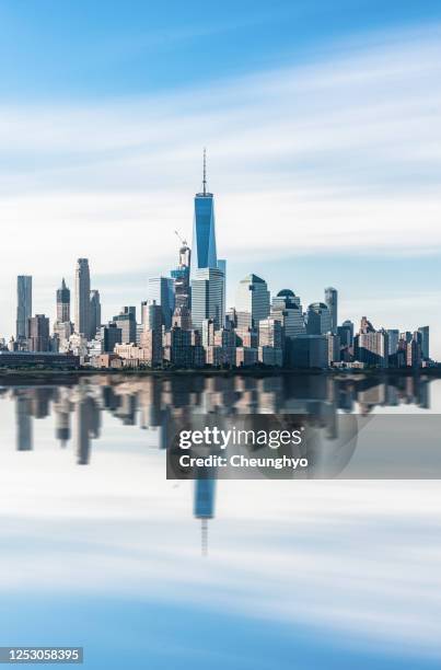lower manhattan skyline, new york skyline - ワンワールドトレードセンター ストックフォトと画像