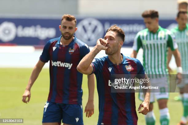 Ruben Rochina of Levante UD celebrates after scoring his team's fourth goal during the La Liga match between Levante UD and Real Betis Balompie at...