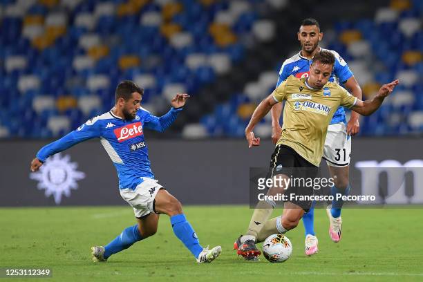 Amin Younes of SSC Napoli vies with Marco D'Alessandro of SPAL during the Serie A match between SSC Napoli and SPAL at Stadio San Paolo on June 28,...