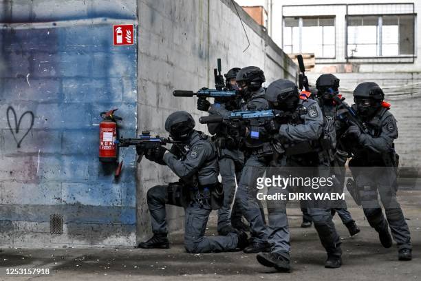 Illustration picture shows a training session of the Antwerp police arrest unit, with Lenco bearcat armoured vehicles, in Antwerp, Monday 08 May...