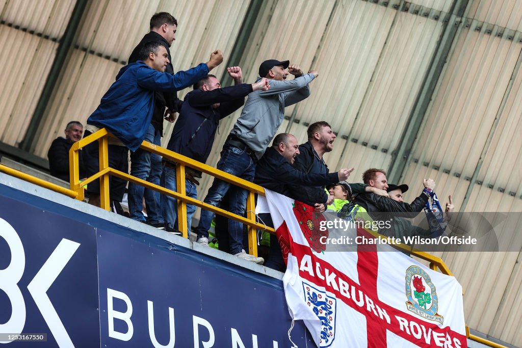 Blackburn Rovers fans taunt Millwall with West Ham gestures during News  Photo - Getty Images